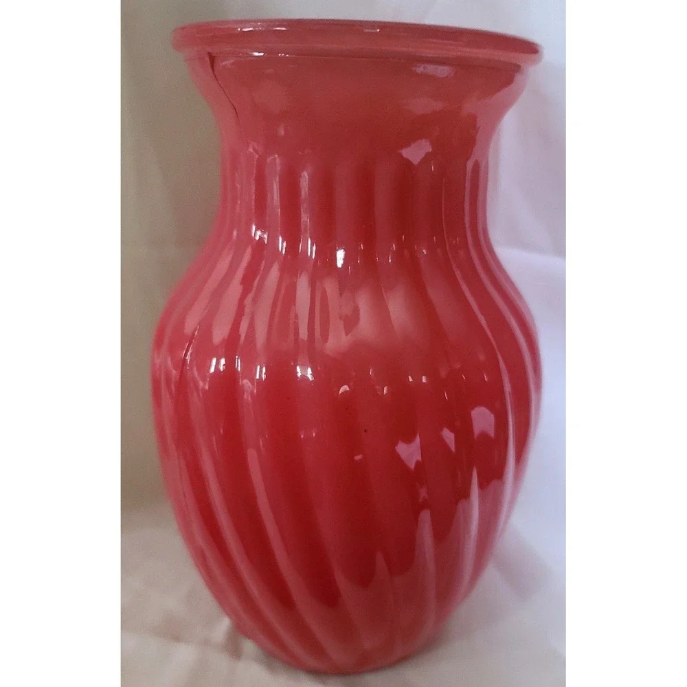 Vintage‎ Pink Optic Swirl Glass Vase Ribbed Urn Shape Decorative Flower Vase